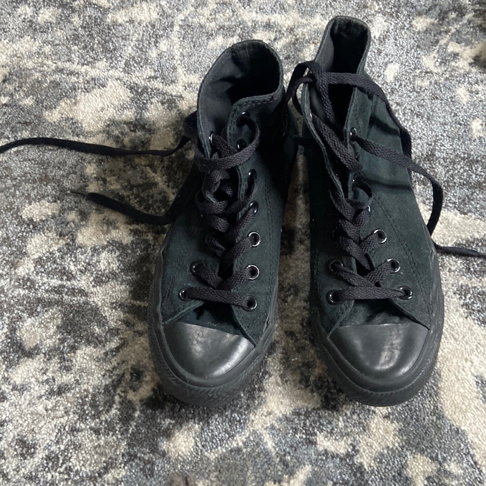 Barely worn black high top converse